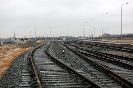железная дорога, Rail Baltica, Государственный контроль