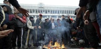 Бишкек, Киргизия, президент, протесты, выборы