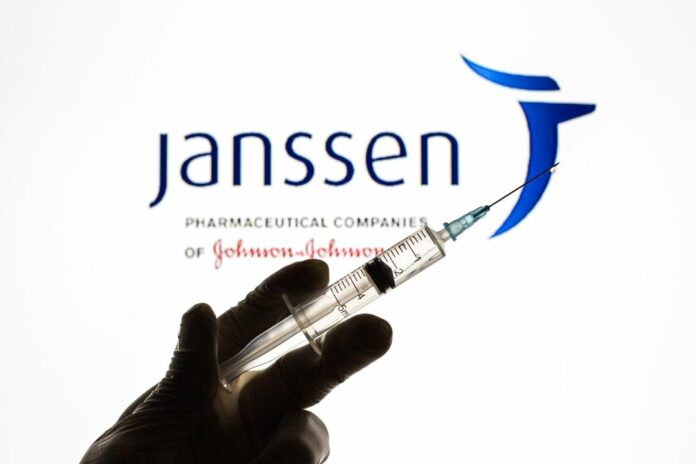 вакцина Janssen, тромбы, риск, польза, вакцинация, прививки, коронавирус, ковид